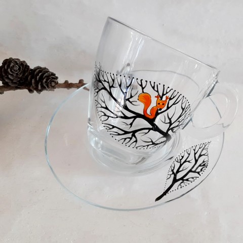 Veverka Terka zvíře dárek sklo hrnek hrneček dáreček les veverka sklenička zvířátko talířek podšálek malované sklo šálek malba na sklo 
