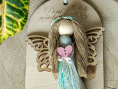 Víla - Nekonečná láska - bruneta