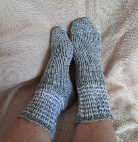 pletené ponožky - šedé zima podzim spaní jaro ponožky nohy noha teplo ponožka nožky nožka pletené ponožky 