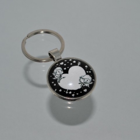 Přívěsek na klíče - srdíčko (3798) přívěsek srdce srdíčko srdíčka přívěšek klíče klíč klíčenka barevný bílý černý srdíčkový černobílý přívěsek na klíče bíločerný přívěšek na klíče 