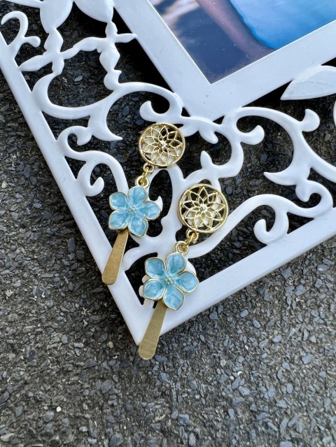 Náušnice - modré kytičky šperk šperky náušnice květina kytičky kytička bižuterie náušničky náušky zlaté zlatá kolekce modrá kytička 