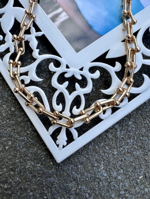 Náhrdelník - maxi šperk náhrdelník přívěsek šperky maxi bílé řetízek bižuterie náhrdelníky zlaté masivní řetízky masivní náhrdelník zlatá kolekce maxi náhrdelník 