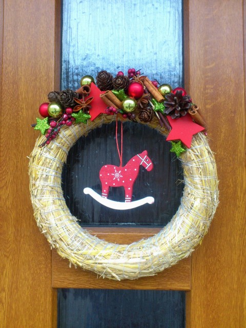 Na přírodním základu II. stuha skořice hvězdička advent vánoční věnec vánoční dekorace adventní věnec badyán věnec na dveře vánoční svícen adventní čas slamněný korpus 