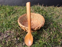 Řemeslná dřevěná lžíce a vidlička
