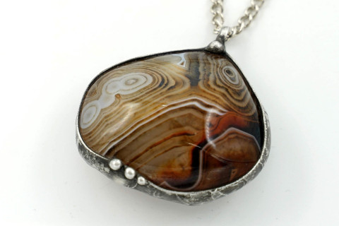 Madagaskar (achát) náhrdelník přívěsek achát cín řetízek přívěs amulet mosaz valounek madagaskar 