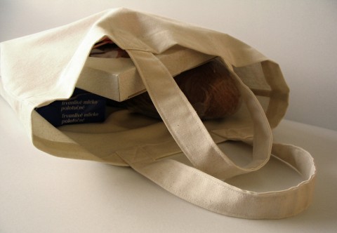 Přírodní nákupní taška do taška nákup látková ekologická nákupka nákupní ekologie ruky ekologické ekologický zavázání skládací složená 