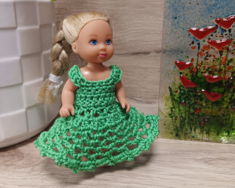 Evička - šatičky na panenku panenka 