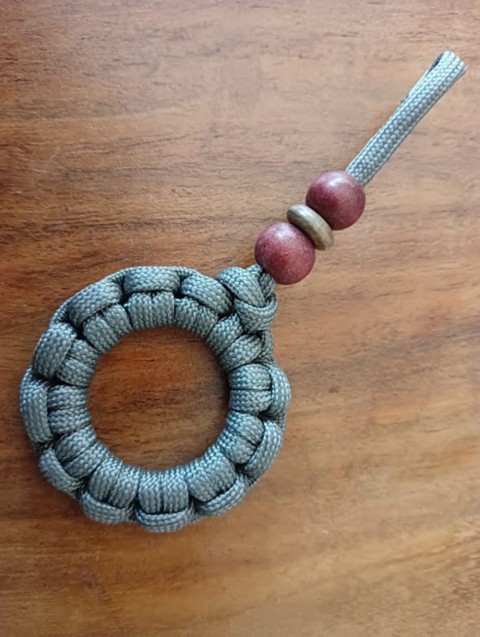 Klíčenka na klíče z paracordu přívěsek klíčenka paracord 