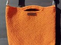 Oranžová háčkovaná kabelka