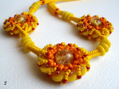 Žně náhrdelník korálky žlutá léto šitá technika 