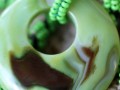 Náhrdelník se zeleným donutem