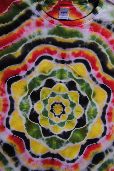 Tričko XL - Radost v lese radost květina svěží batika žlutá jaro léto mandala batikované. hippies 