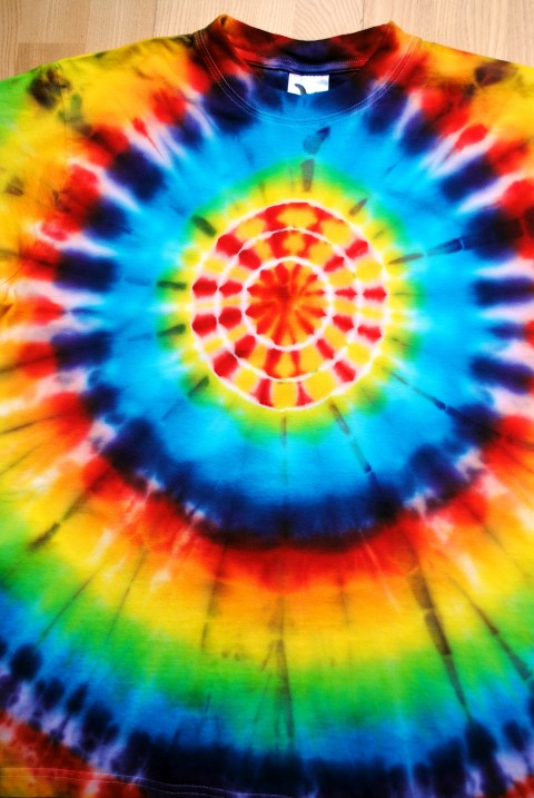 Batikované tričko - Rozjasněný den léto slunce duhový sluníčko duha mandala hippie boho bohémské 