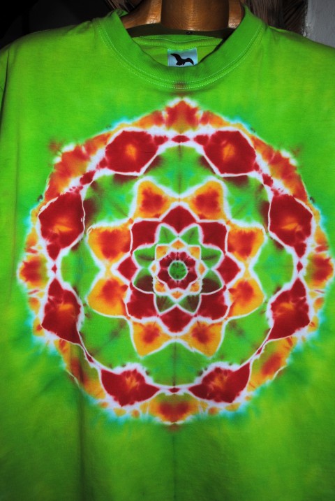 Batik. tričko - Jarní svěžest zelená jarní léto mandala hippie batikované bohémské 