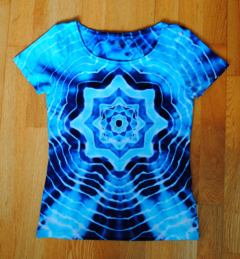Batikované tričko S -Na nočním nebi modrá hvězda nebe noc obloha mandala hippie hvězdička boho batika batikované 