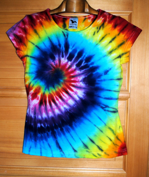 Batik. tričko M - Ve víru galaxie batika léto slunce duha hippie duhové batikované bohémské 