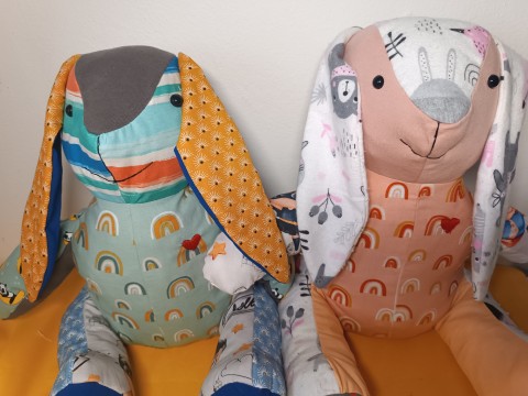 Keepsake králíček šití králík králíček zajíc zajíček dětské látka plyšový pro maminky upcyklace keepsake. plyšák šití na zakázku upcykling 