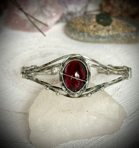 Síla ženského ohně náramek granát minerál romantický šperk z cínu 