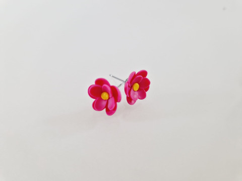 Náušnice magenta šperky náušnice růžová louka kytičky fimo magenta náušnice-fimo polymerováhmota 