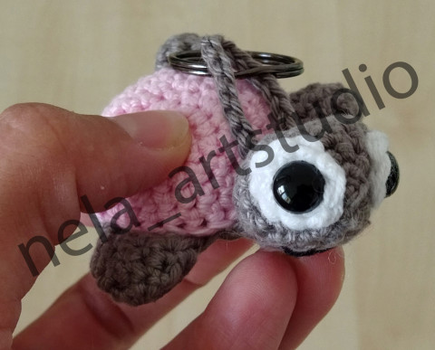 Háčkovaná želvička šedo-růžová zvíře želva háčkování přívěšek klíčenka handmade ruční výroba 