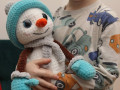 Velký ručně háčkovaný sněhulák