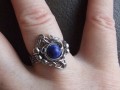 Prsten s korálkem Lapis lazuli.
