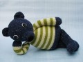 Medvídek v pruhovaném svetříku