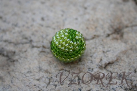 Lahvově zelená kulička s proužkem rokajl šperk bižuterie naušnice  