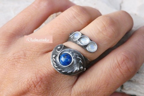 Lapis lazuli,měsíční kameny -prsten kámen modrý kov prsten cín kovový modré fialový ametyst adulár broušené prstýnek kovové barevný autorský citrín lapis lazuli měsíční cínované minerály cínovaný kameny cínový prsteny citrínový citrínové cínové ametystový 