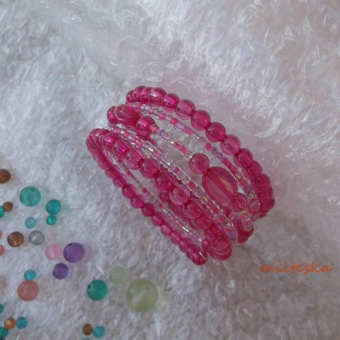 náramek v růžové náramek korálky růžová perličky rokajl voskované cyklamen modní doplněk 