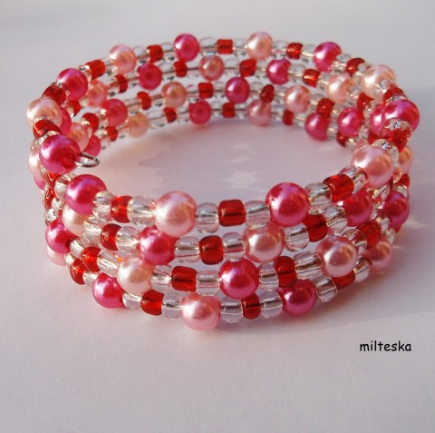 náramek - růžový náramek korálky růžová bílá rokajl voskované modní doplněk červená perličky 