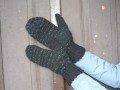 černé rukavice 27