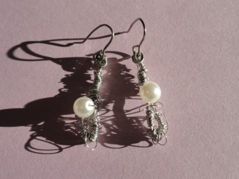 drátkové s perličkou náušnice drát bílá jemné perleťová nerez perla drátek drobné chirurgická ocel 