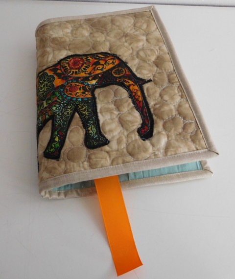 Dotek orientu 2 - obal na knihu originální dárek patchwork bavlna barevný sloni autorský obal na knihu pevný jediný 