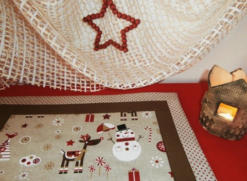 Vánoční režné červená vánoce zlatá patchwork prostírání atmosféra vánoční hnědá tradiční kombinace sváteční režné 