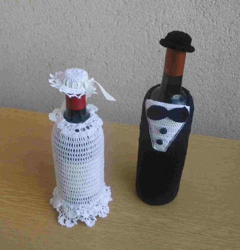 Ozdoby na láhve-ženich a nevěsta dekorace dárek narozeniny svátek medvídek oslava 
