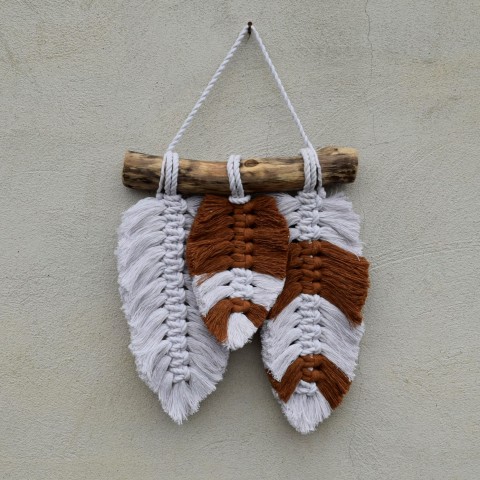 Peříčka rezavo bílá styl dekorace bavlna přírodní peří peříčka macramé větev boho skandinávský 