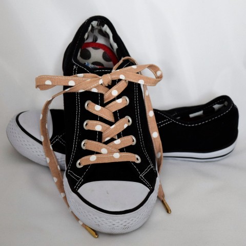 TKANIČKY - puntíky na béžové bavlna boty doplňek tkaničky botasky 