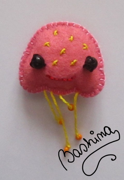 růžová medůza:) meduza moře voda zvíře brož šper 