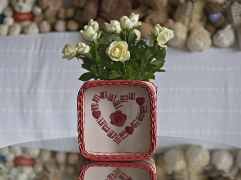 košík čtvercový střední červená srdce dekorace dárek srdíčko košík láska přírodní růže košíček valentýn růžička bonbon zamilovaný den matek šéna 