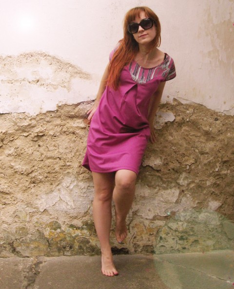 POHODLNÉ ŠATY FUCHSIE M (38-40) šaty retro léto fuchsiová bez rukávů volný střih sedlo 