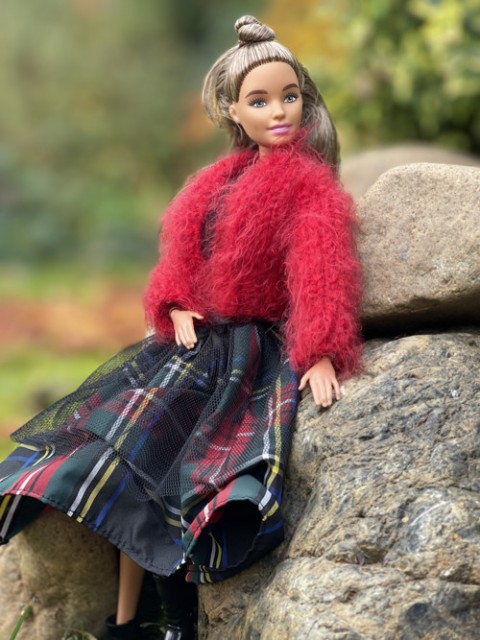 Krátký Cardigan pro Barbie Červená svetr barbie oblečky pro panenky pleteni donakaravan 