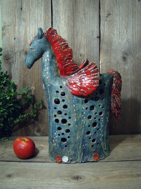 Pegas...Rudá hříva II. domov dekorace radost doplněk kůň koník svícen elegantní socha světlo vánoční pohádka pegas křídla letí handmade sváteční 