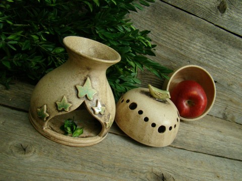Pícka na jablko domov jablko jablíčko dekorace dárek kuchyně keramika ptáček svícen vůně dóza aromalampa chalupa originál handmade pec zapékací jablečňák ohřívák pícka na jablko prořezávaná 