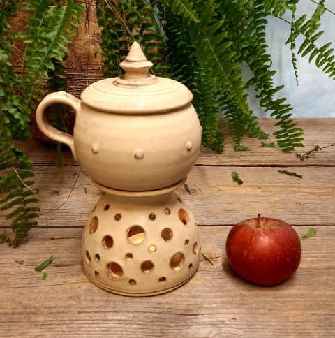 Pícka na jablíčko domov jablko jablíčko dekorace dárek kuchyně keramika svícen vůně vánoční aromalampa chalupa originál handmade pec zapékací jablečňák ohřívák pícka na jablko prořezávaná 