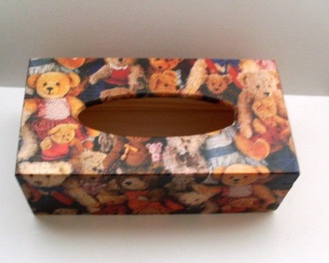 krabička na kapesníky krabička kapesníky krabice medvěd zátiší decoupage kytky ubrousek grunterka kapesník ubrousky medvědi méďové 