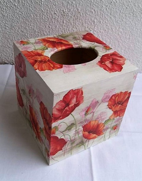 na kapesníky vlčí máky box krabička kapesníky krabice decoupage ubrousek grunterka kapesník ubrousky 