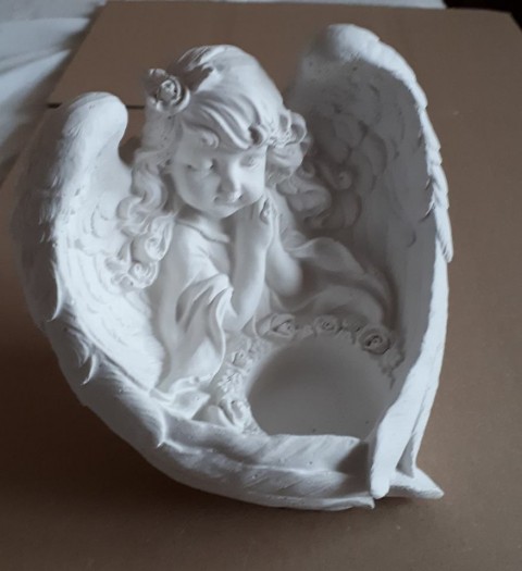 andělka v křídle -svícen svícen svíčka anděl křídla grunterka sádra odlitek 