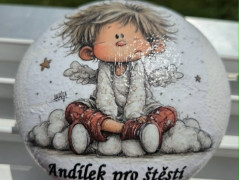 těžítko andílek pro štěstí