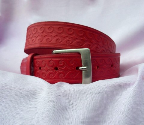 Opasek červený vzorovaný dárek pásek opasek kožený elegantní oblek kožený opasek pánský opasek 